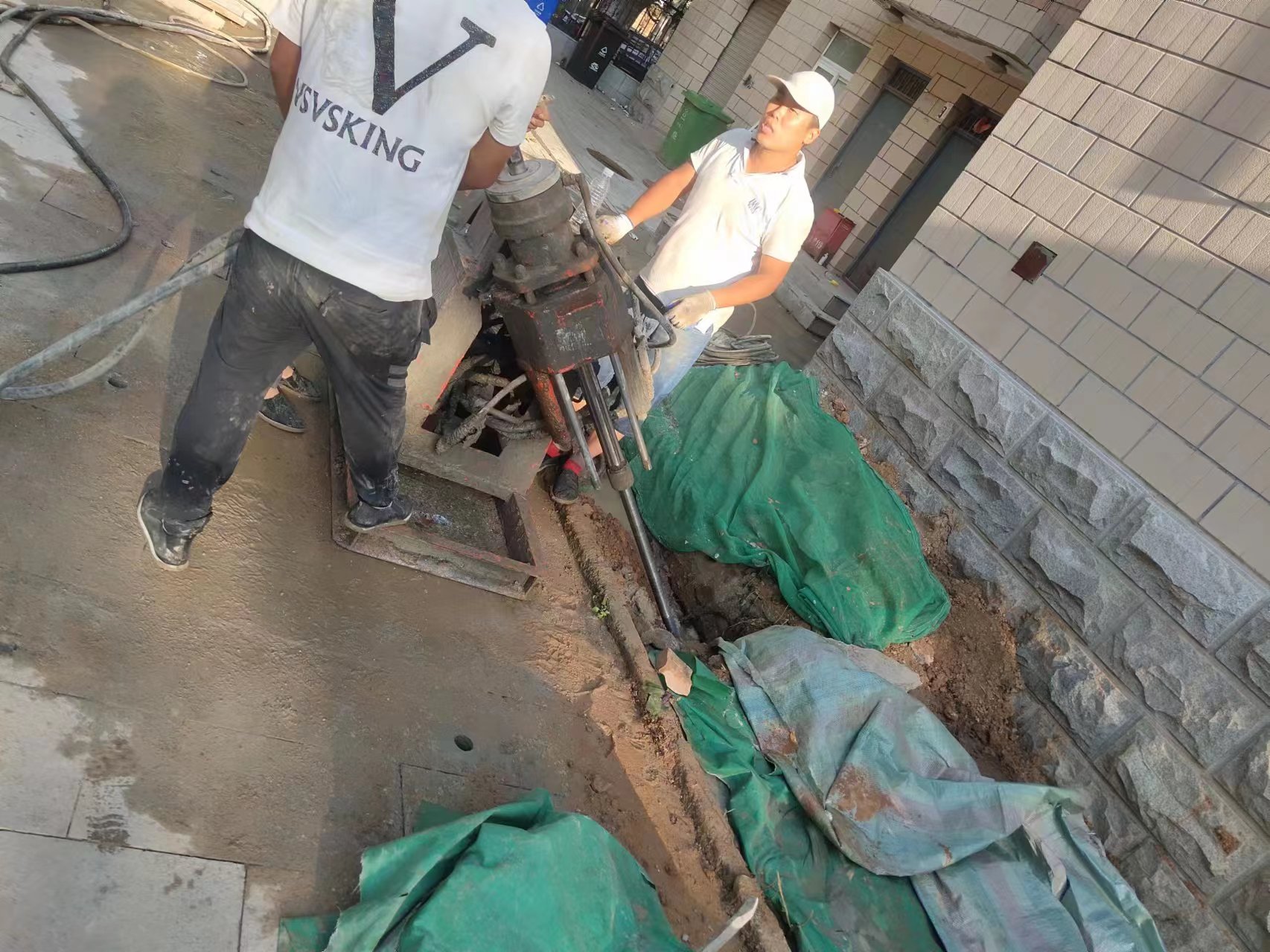 玉泉街道建筑房屋地基沉降注浆加固顶升纠偏